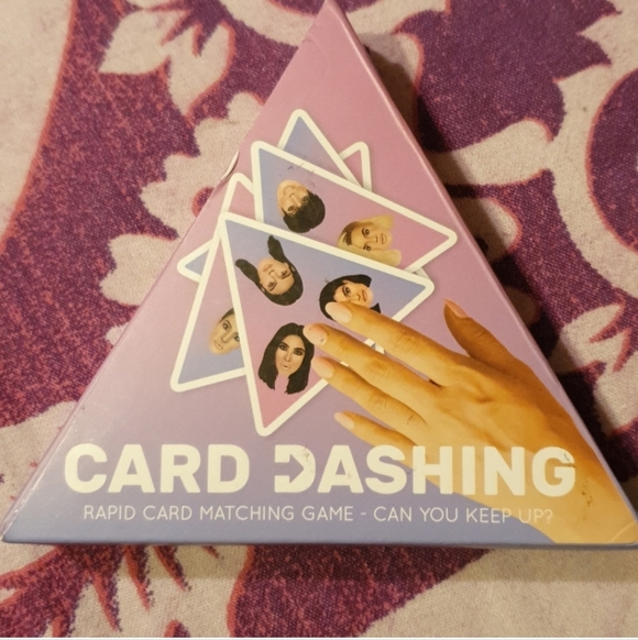 Kardashian Barely Keeping Up Notebook & Cards - Picture 4 of 5